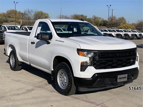 Used 2023 Chevrolet Silverado 1500 W/T w/ Trailering Package image 3