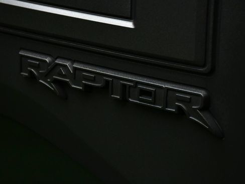 Used 2019 Ford F150 Raptor w/ Equipment Group 802A Luxury AWD/4WD image 11