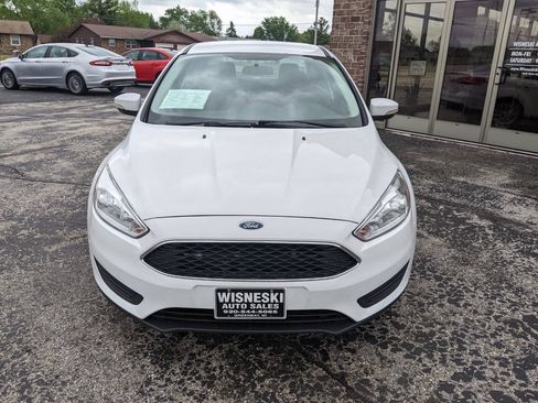 Used 2017 Ford Focus SE w/ Interior Protection Package FWD image 8