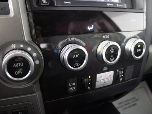 Used 2016 Toyota Sequoia Platinum AWD/4WD image 21