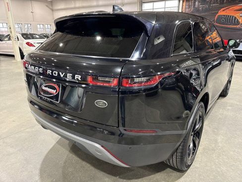 Used 2018 Land Rover Range Rover Velar S image 44
