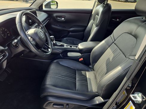 Used 2024 Honda HR-V EX-L image 16
