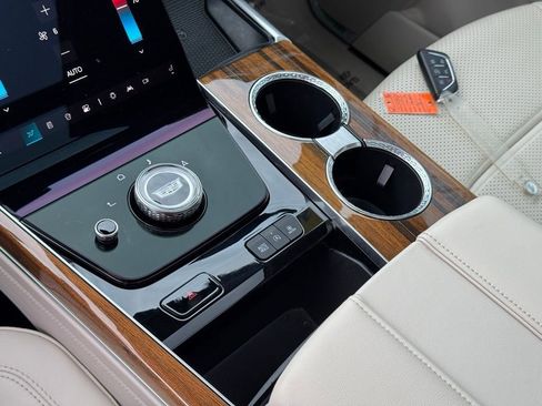 Certified 2025 Cadillac Escalade ESV Sport Platinum image 72