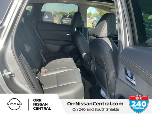 New 2025 Nissan Murano SL image 12