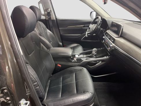 Used 2022 Kia Telluride EX w/ EX Premium Package image 32