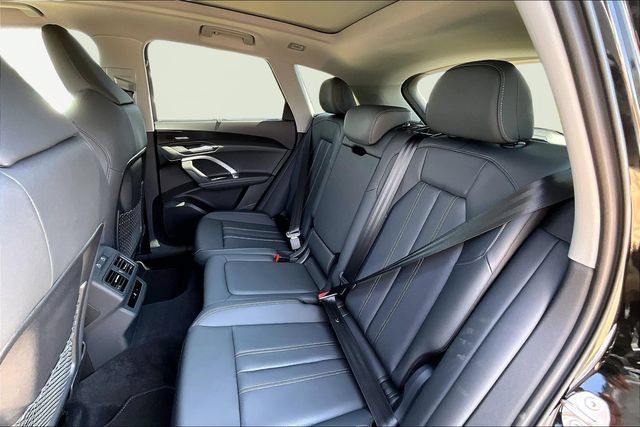 New 2026 Audi Q5 Premium AWD/4WD image 28
