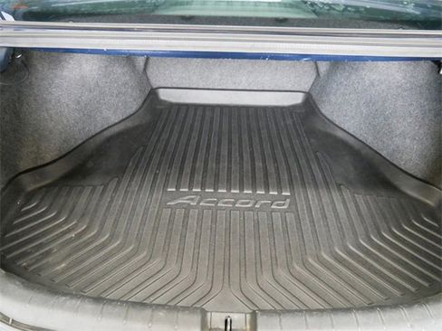 Used 2015 Honda Accord Sport image 10