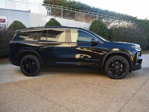 New 2026 Chevrolet Traverse LT w/ Driver Confidence Package image 13