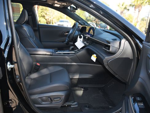 New 2026 Toyota Crown Signia image 13