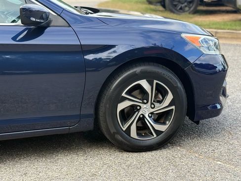 Used 2016 Honda Accord LX image 10