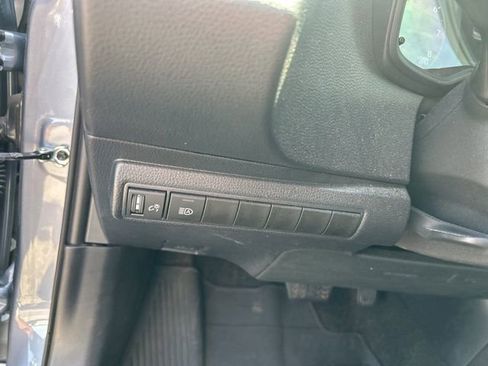 Used 2025 Toyota Corolla LE FWD image 16