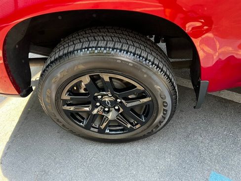 Used 2023 Chevrolet Silverado 1500 RST AWD/4WD image 14