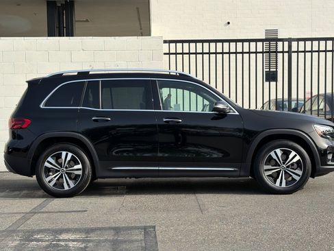 Certified 2025 Mercedes-Benz GLB 250 image 3