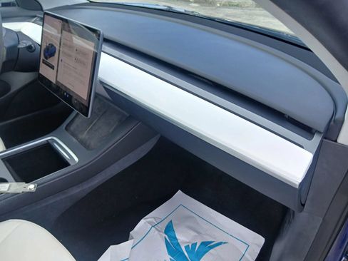 Used 2023 Tesla Model 3 Standard Range RWD image 16