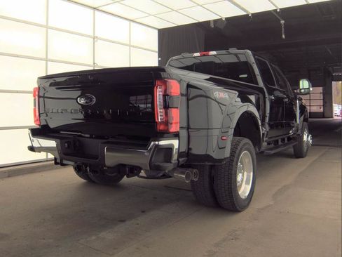 Used 2026 Ford F450 Lariat w/ Lariat Premium Package AWD/4WD image 3