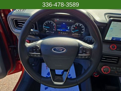 Used 2023 Ford Maverick Lariat w/ Lariat Luxury Package image 14