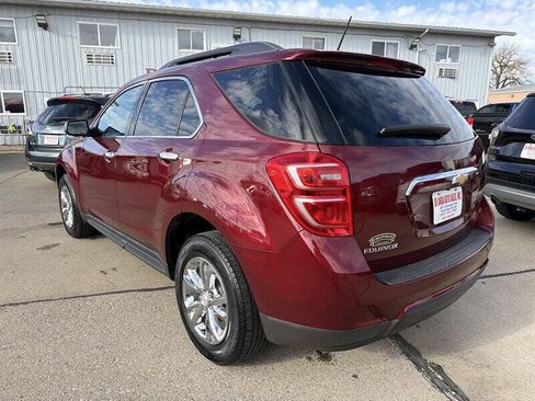 Used 2017 Chevrolet Equinox LT w/ Convenience Package image 3