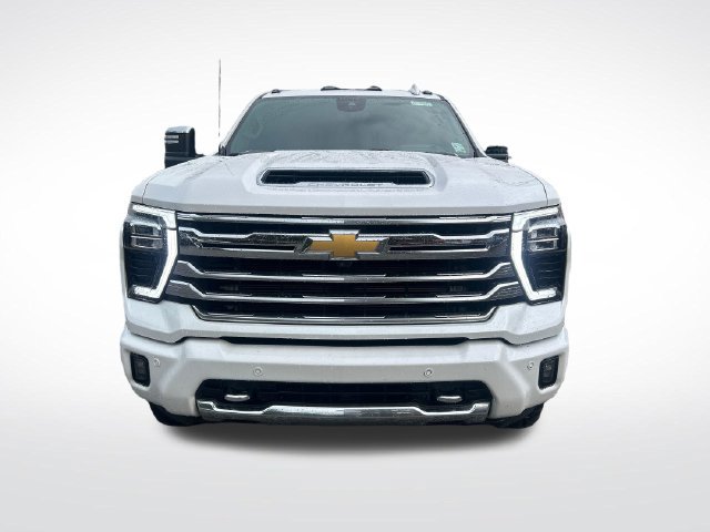 Used 2025 Chevrolet Silverado 2500 High Country w/ Technology Package AWD/4WD image 8