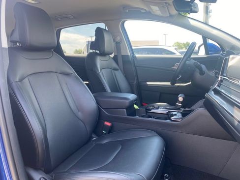 Certified 2023 Kia Sportage EX FWD image 38