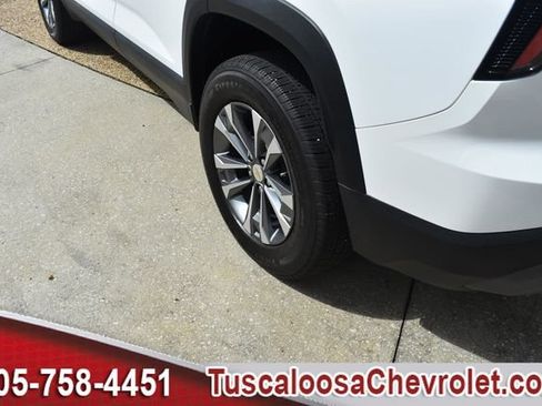 Used 2026 Chevrolet Equinox LT w/ Convenience Package II FWD image 15