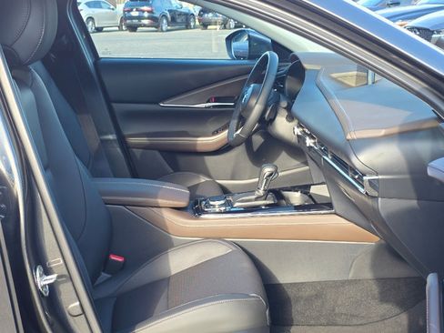 Certified 2025 MAZDA CX-30 AWD 2.5 S w/ Premium Package image 22