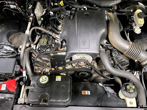 Used 2003 Mercury Grand Marquis GS image 26