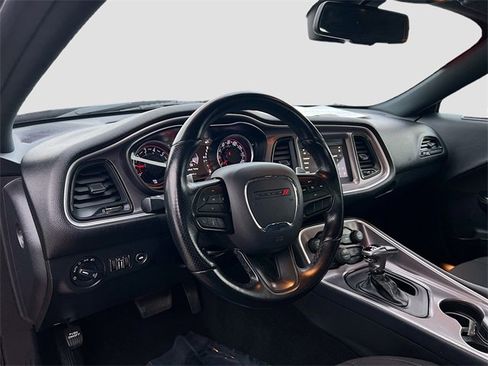 Used 2021 Dodge Challenger GT image 9