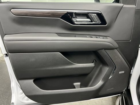 New 2026 Chevrolet Suburban LT w/ Comfort Package image 57