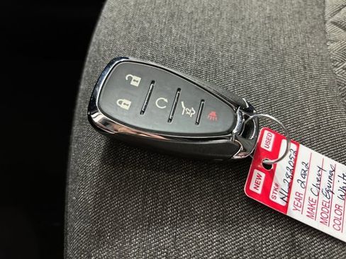 Used 2022 Chevrolet Equinox LT FWD image 25