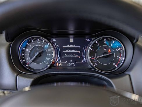 Used 2021 Maserati Ghibli S GranLusso image 25