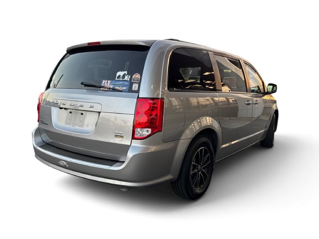 Used 2019 Dodge Grand Caravan GT FWD image 12