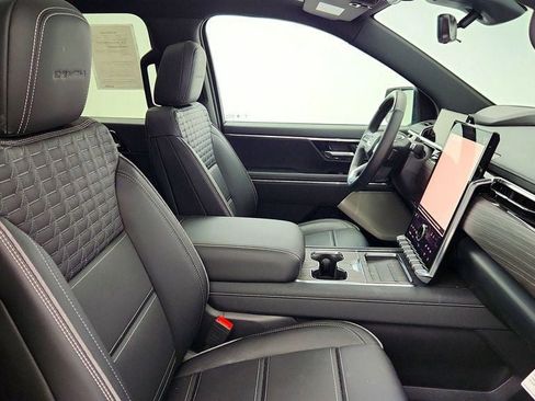 Used 2025 GMC Sierra EV Denali image 23