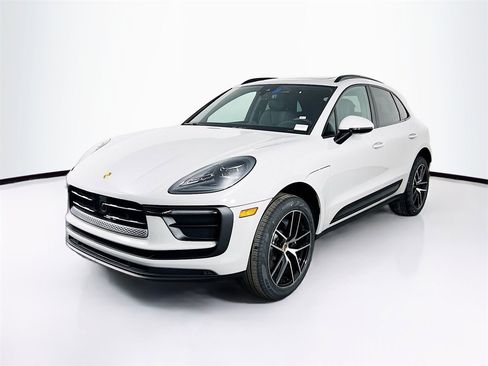 New 2026 Porsche Macan image 1