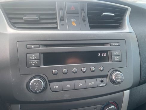 Used 2014 Nissan Sentra SV image 14