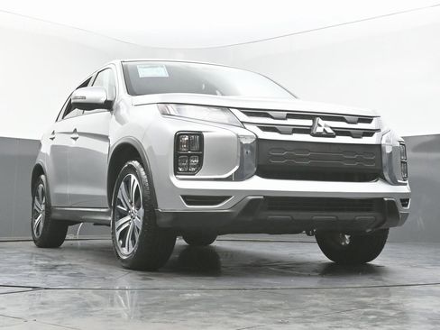 Used 2023 Mitsubishi Outlander Sport SE image 51