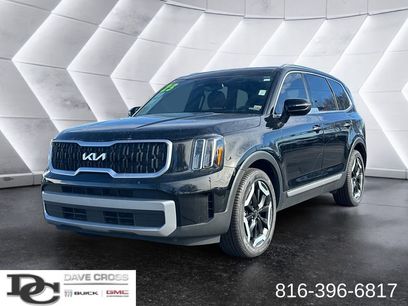Used 2023 Kia Telluride EX w/ EX Captain's Chair Package