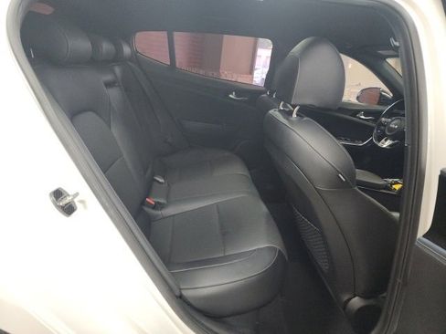Used 2022 Kia Stinger GT-Line image 32