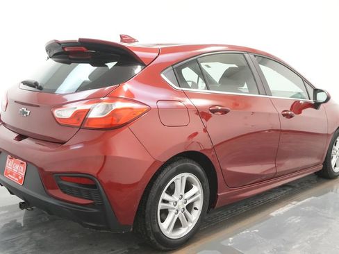 Used 2017 Chevrolet Cruze LT w/ Sun And Sound Package image 9