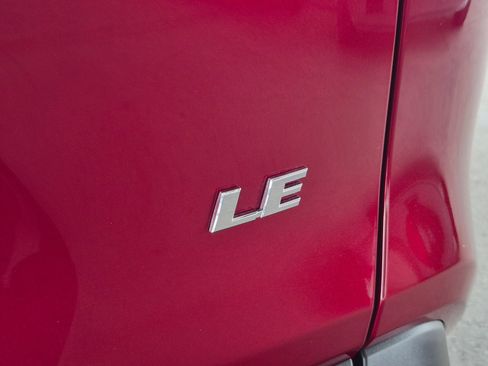 Certified 2025 Toyota RAV4 LE FWD image 30