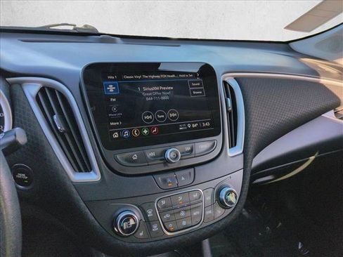 Used 2024 Chevrolet Malibu LT image 12