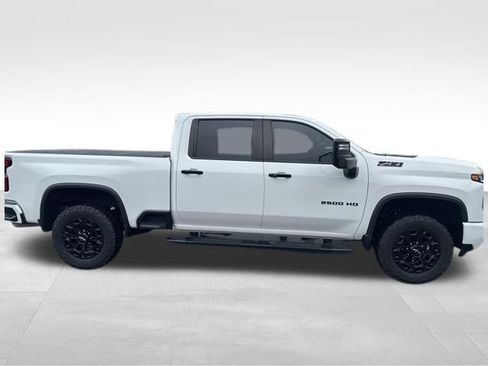 Used 2024 Chevrolet Silverado 2500 LT w/ Z71 Sport Edition AWD/4WD image 5
