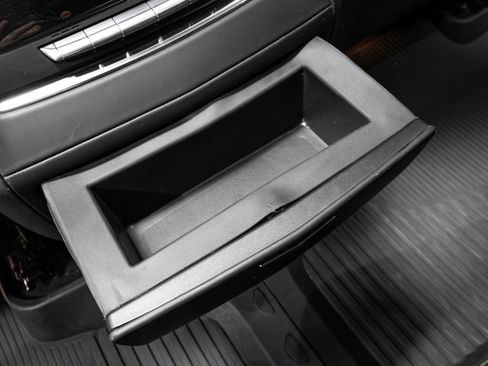 Used 2023 Cadillac Escalade Sport Platinum w/ LPO, ONYX Package image 26