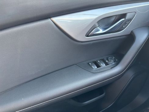 Used 2025 Chevrolet Blazer LT image 18