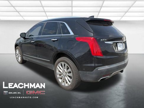 Used 2017 Cadillac XT5 Platinum w/ Driver Assist Package image 5
