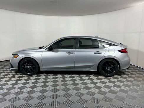 Used 2023 Honda Civic Sport image 8