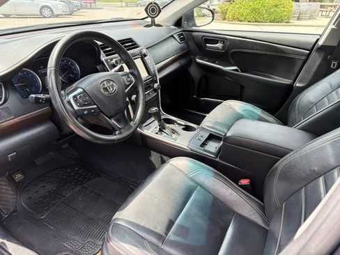 Used 2016 Toyota Camry XLE FWD image 9