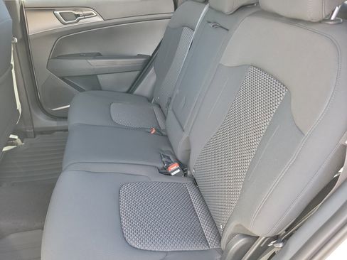 New 2026 Kia Sportage LX image 7