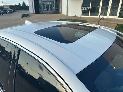 Used 2025 Acura TLX w/ Technology Package FWD image 10
