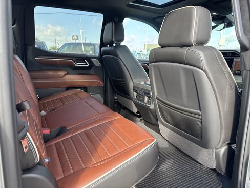 Used 2026 GMC Sierra 1500 Denali Ultimate AWD/4WD image 17