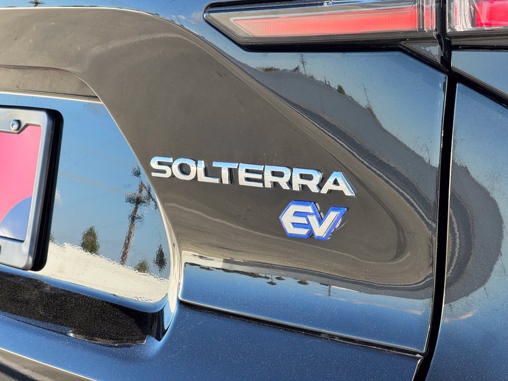 Used 2023 Subaru Solterra AWD image 35